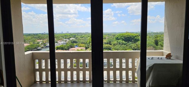 90 Edgewater Dr 1219, Coral Gables, FL 33133