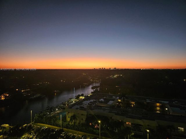90 Edgewater Dr 1219, Coral Gables, FL 33133