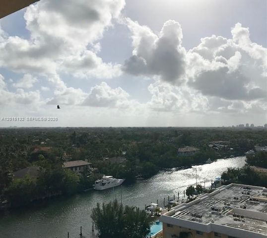 90 Edgewater Dr 1219, Coral Gables, FL 33133