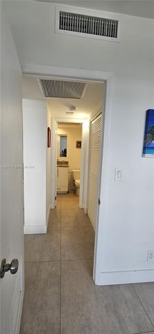 90 Edgewater Dr 1219, Coral Gables, FL 33133