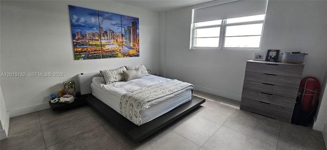 90 Edgewater Dr 1219, Coral Gables, FL 33133