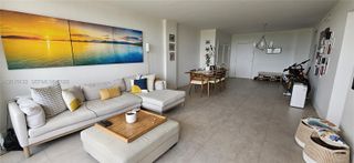90 Edgewater Dr 1219, Coral Gables, FL 33133