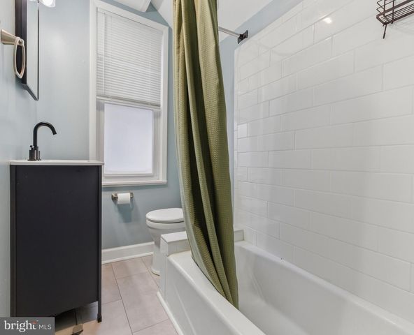 125 W KINGS HWY, Audubon, NJ 08106