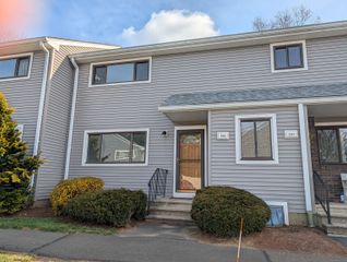 166 Shagbark Drive 166, Derby, CT 06418