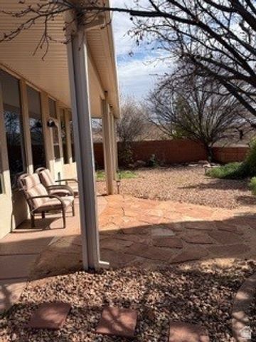 1415 W SEGO LILY LN, St. George, UT 84770