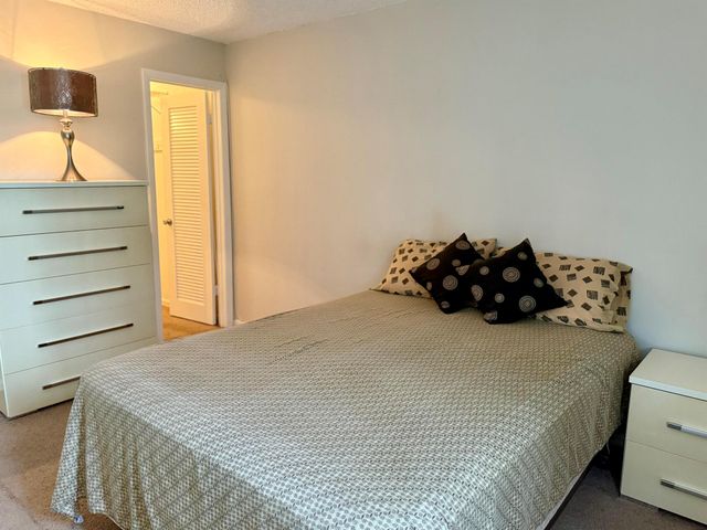 470 Capri J, Delray Beach, FL 33445