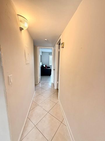 470 Capri J, Delray Beach, FL 33445