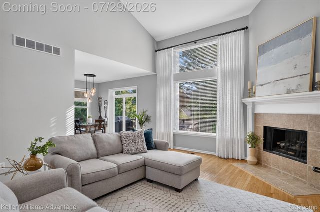 16971 Algonquin Drive, Northville Township, MI 48168
