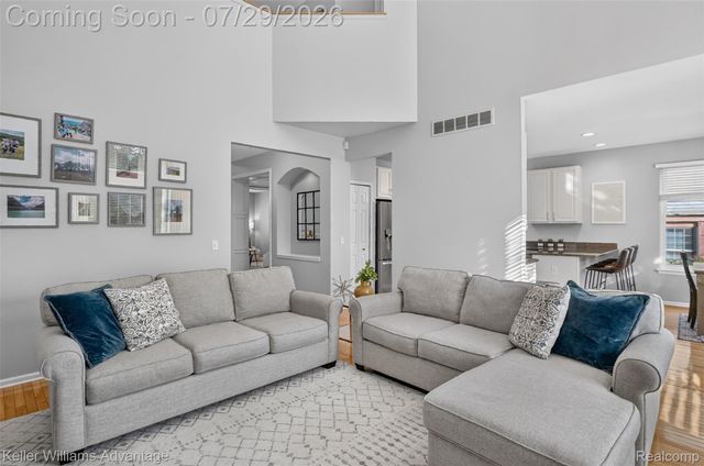 16971 Algonquin Drive, Northville Township, MI 48168