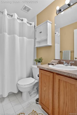 16971 Algonquin Drive, Northville Township, MI 48168
