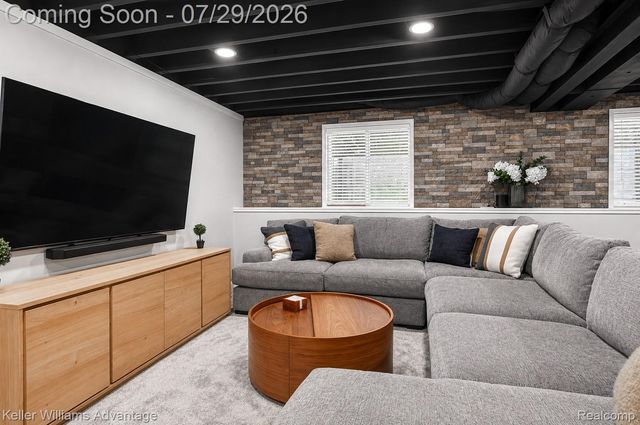 16971 Algonquin Drive, Northville Township, MI 48168