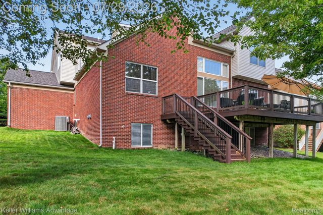 16971 Algonquin Drive, Northville Township, MI 48168
