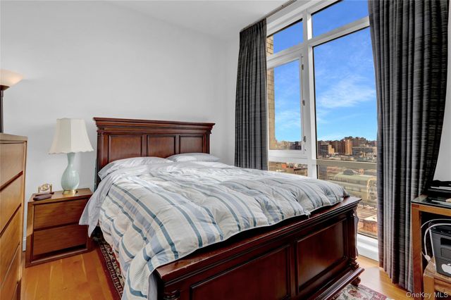 11-24 31st Avenue 10E, Long Island City, NY 11106