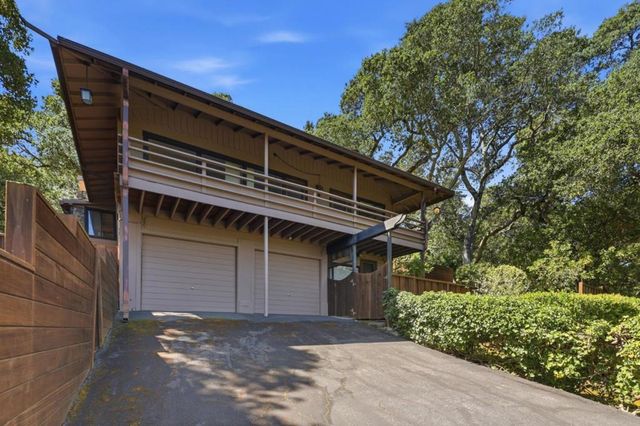 9 Russell Avenue, Portola Valley, CA 94028