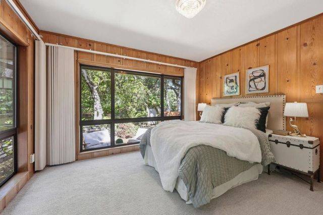 9 Russell Avenue, Portola Valley, CA 94028