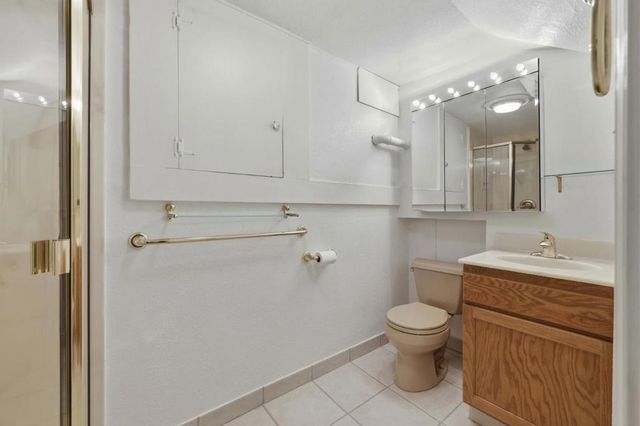 9 Russell Avenue, Portola Valley, CA 94028