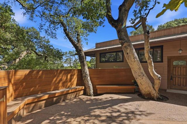 9 Russell Avenue, Portola Valley, CA 94028