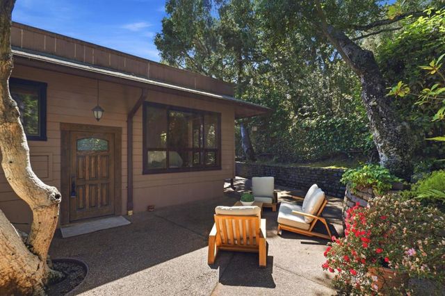9 Russell Avenue, Portola Valley, CA 94028