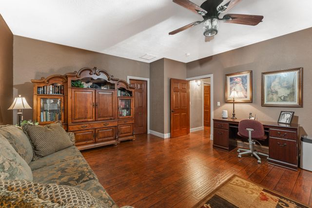 201 Pioneer Drive, Seymour, MO 65746