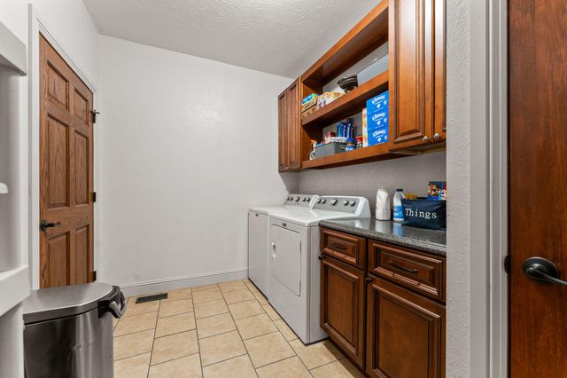 201 Pioneer Drive, Seymour, MO 65746