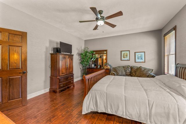 201 Pioneer Drive, Seymour, MO 65746