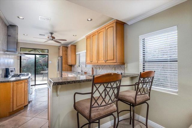 1495 E Luna Way, Palm Springs, CA 92262