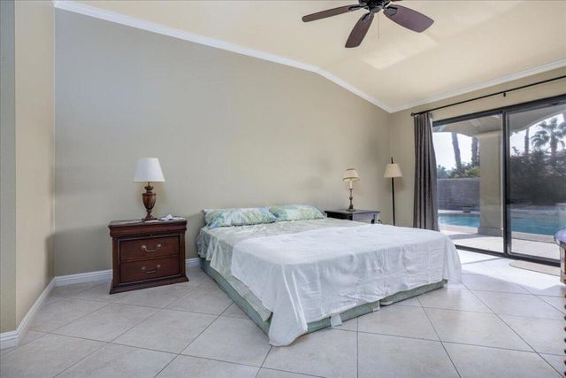 1495 E Luna Way, Palm Springs, CA 92262