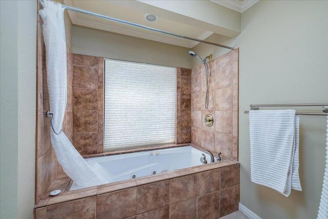 1495 E Luna Way, Palm Springs, CA 92262