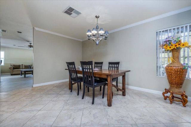 1495 E Luna Way, Palm Springs, CA 92262