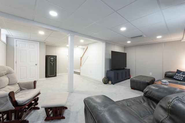 41 Midnight Sun Drive, Epping, NH 03042