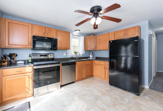 41 Midnight Sun Drive, Epping, NH 03042