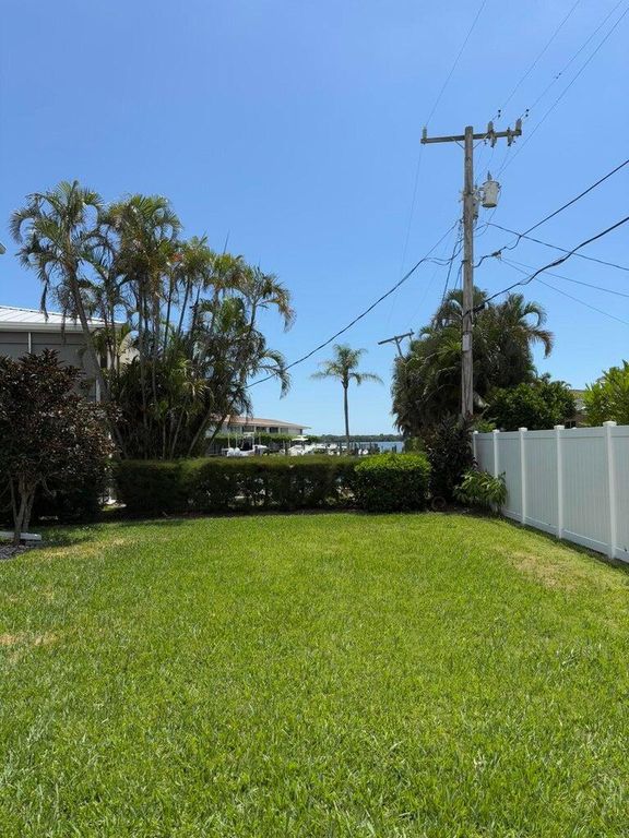 118 Yacht Club Drive 1, North Palm Beach, FL 33408