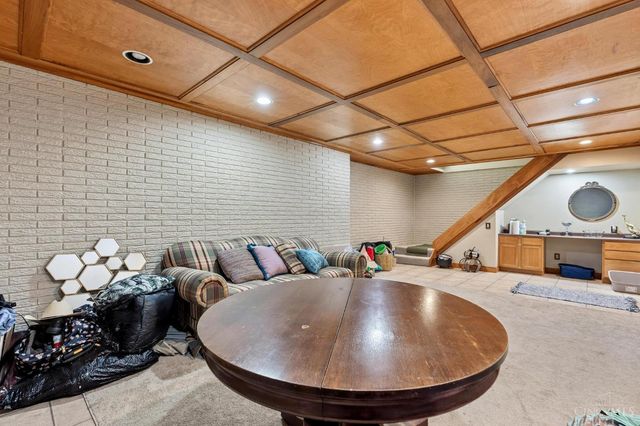 345 Virginia Circle, Wilmington, OH 45133