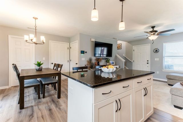 3615 Ebbets Drive, Evansville, IN 47725