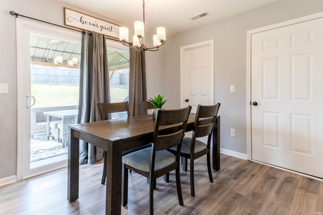 3615 Ebbets Drive, Evansville, IN 47725