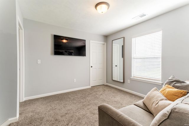 3615 Ebbets Drive, Evansville, IN 47725