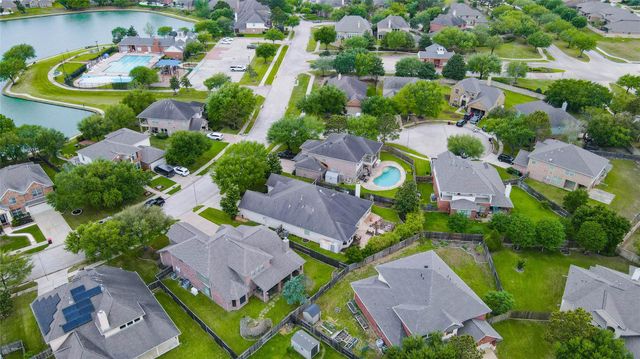 25414 Hamden Valley Drive, Richmond, TX 77406