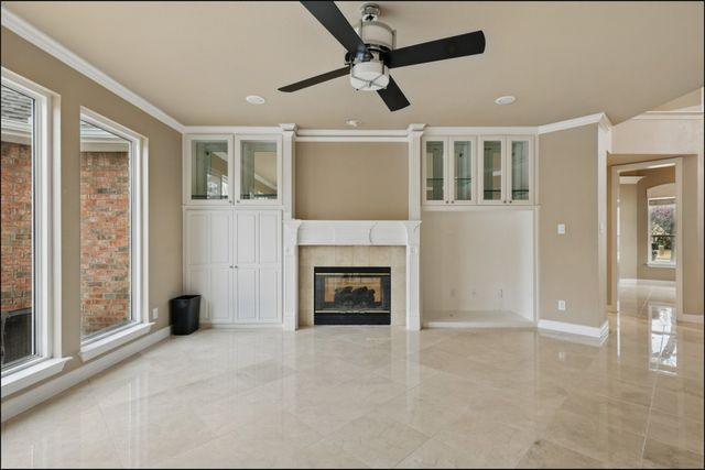 727 Ashleigh Lane, Southlake, TX 76092