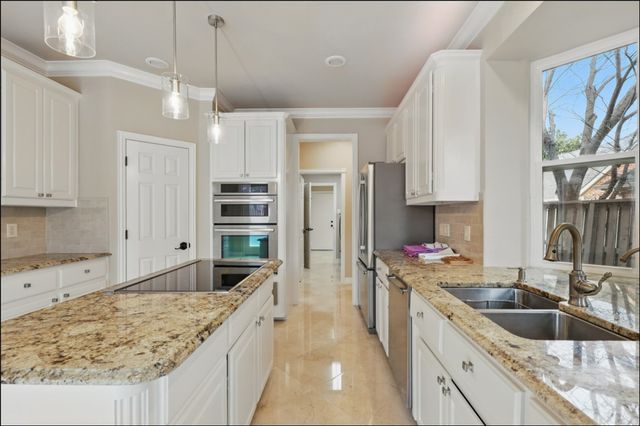 727 Ashleigh Lane, Southlake, TX 76092