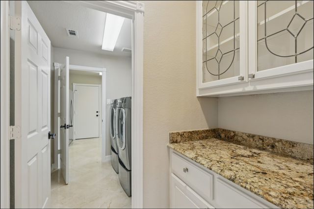 727 Ashleigh Lane, Southlake, TX 76092