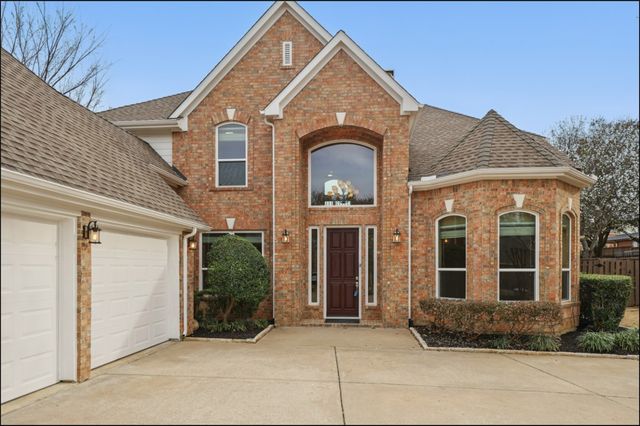 727 Ashleigh Lane, Southlake, TX 76092