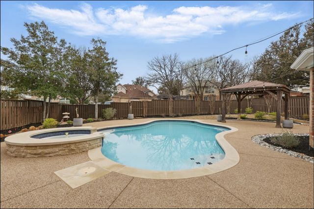 727 Ashleigh Lane, Southlake, TX 76092
