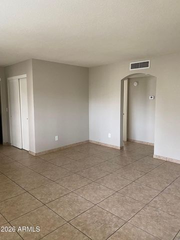 925 S LONGMORE Street 119, Mesa, AZ 85202