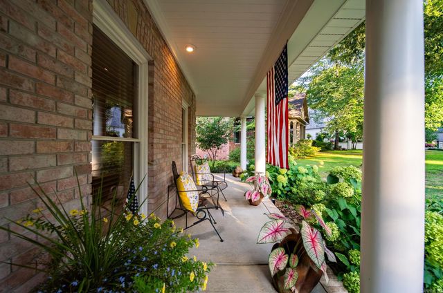 25 Avignon Court, Little Rock, AR 72223