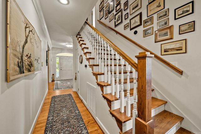 25 Avignon Court, Little Rock, AR 72223