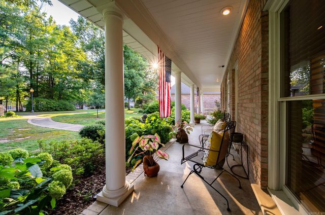 25 Avignon Court, Little Rock, AR 72223