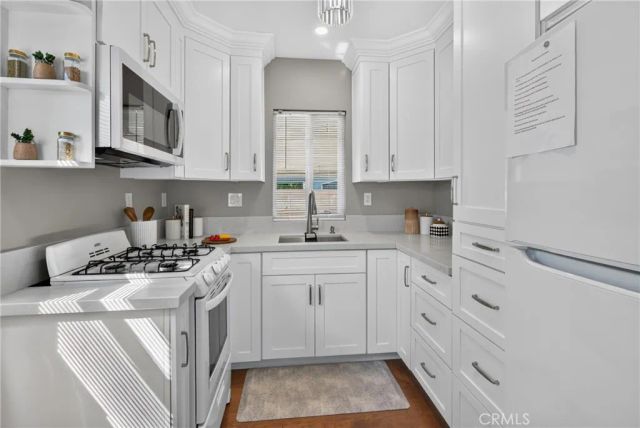 236 W Dayton, Upland, CA 91786