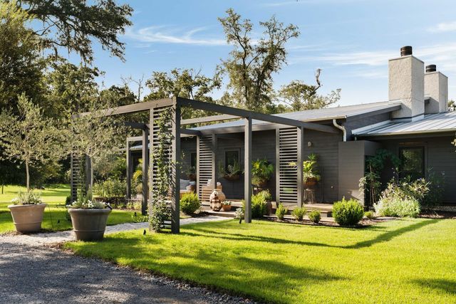 1885 Liberia Road, Wadmalaw Island, SC 29487