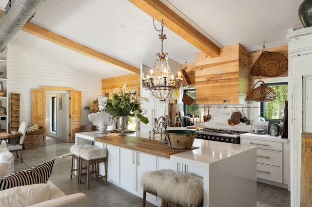 1885 Liberia Road, Wadmalaw Island, SC 29487