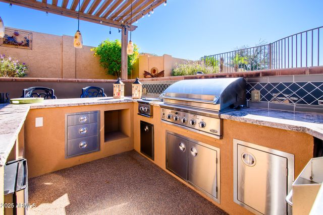 11225 S INDIAN WELLS Drive, Goodyear, AZ 85338